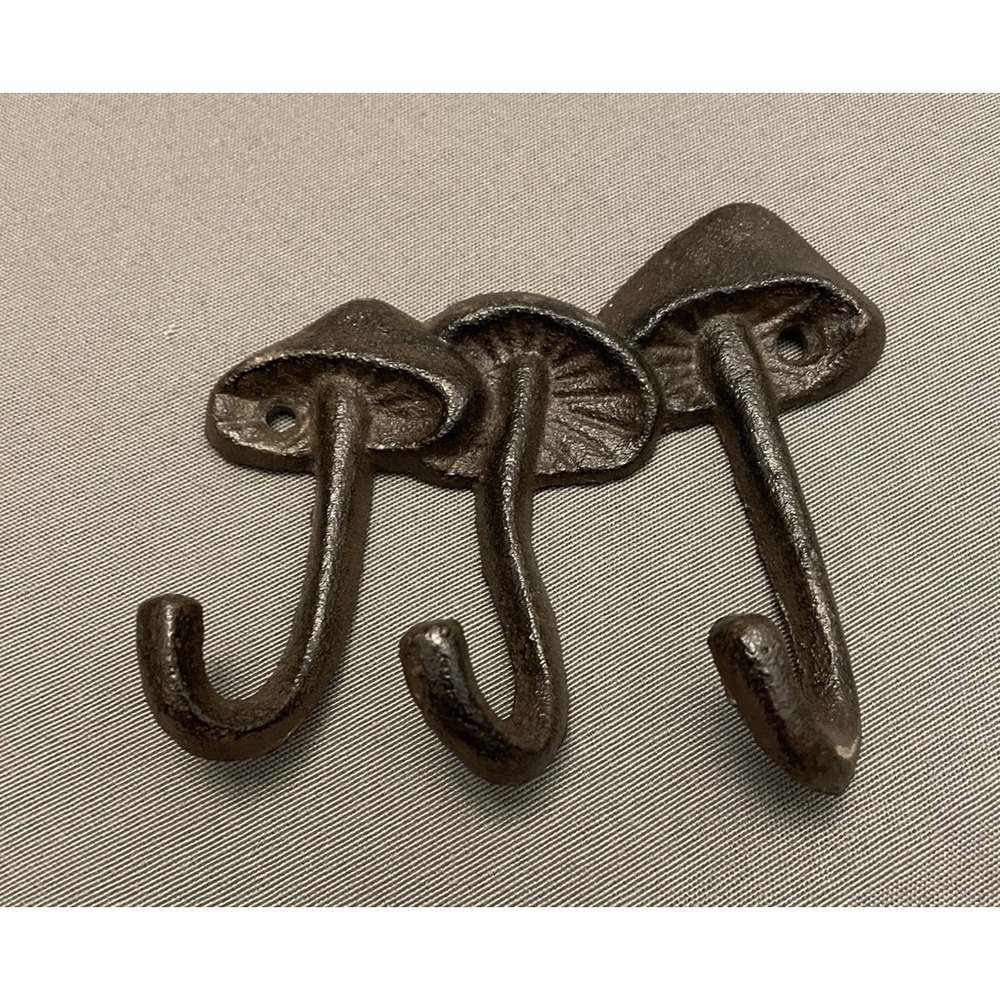 Mushrooms Cast Iron Wall Mounted 3-Hook Rack Cottagecore Whimsical Eclectic New